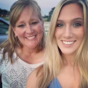 Meet your Posher, Marissa